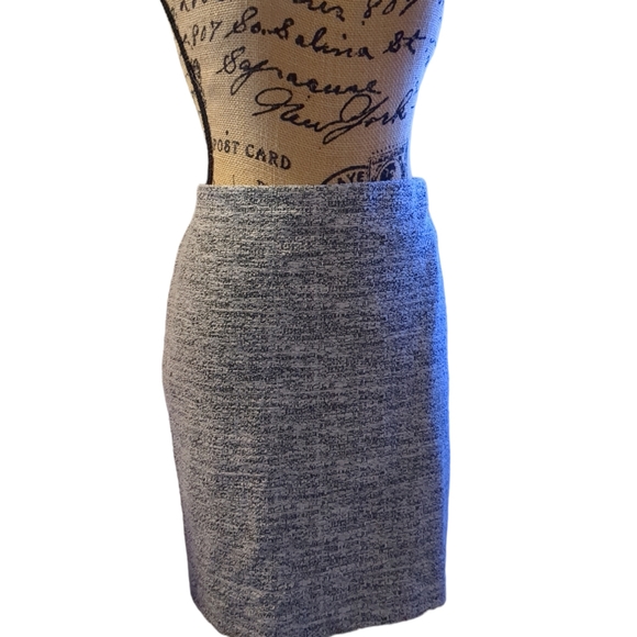 Express skirt size M 🎉host pick🎉 - Picture 8 of 14